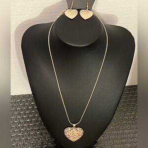 Elegant Gold Heart Necklace and Earring Set